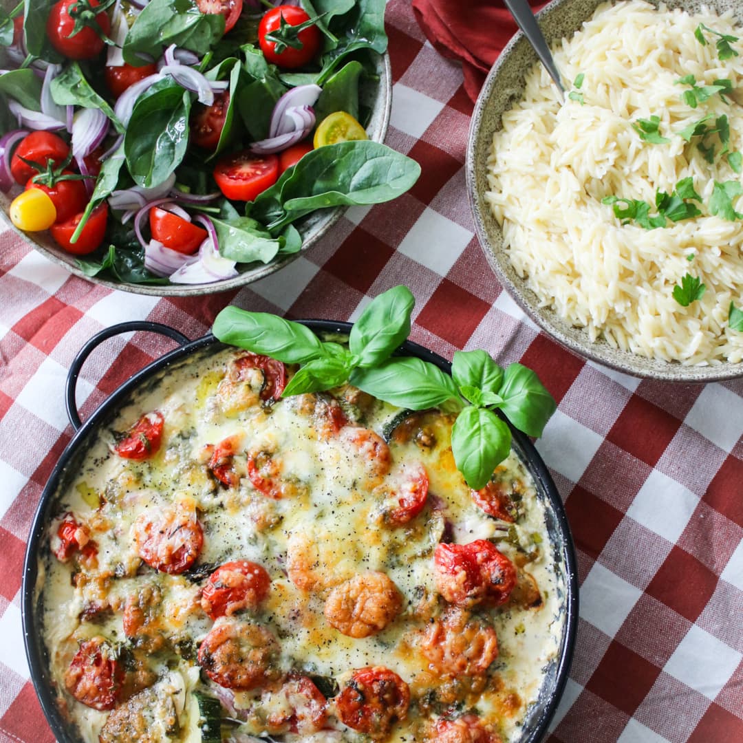 Italiensk gratinerad fläskfilé med risoni och spenatsallad